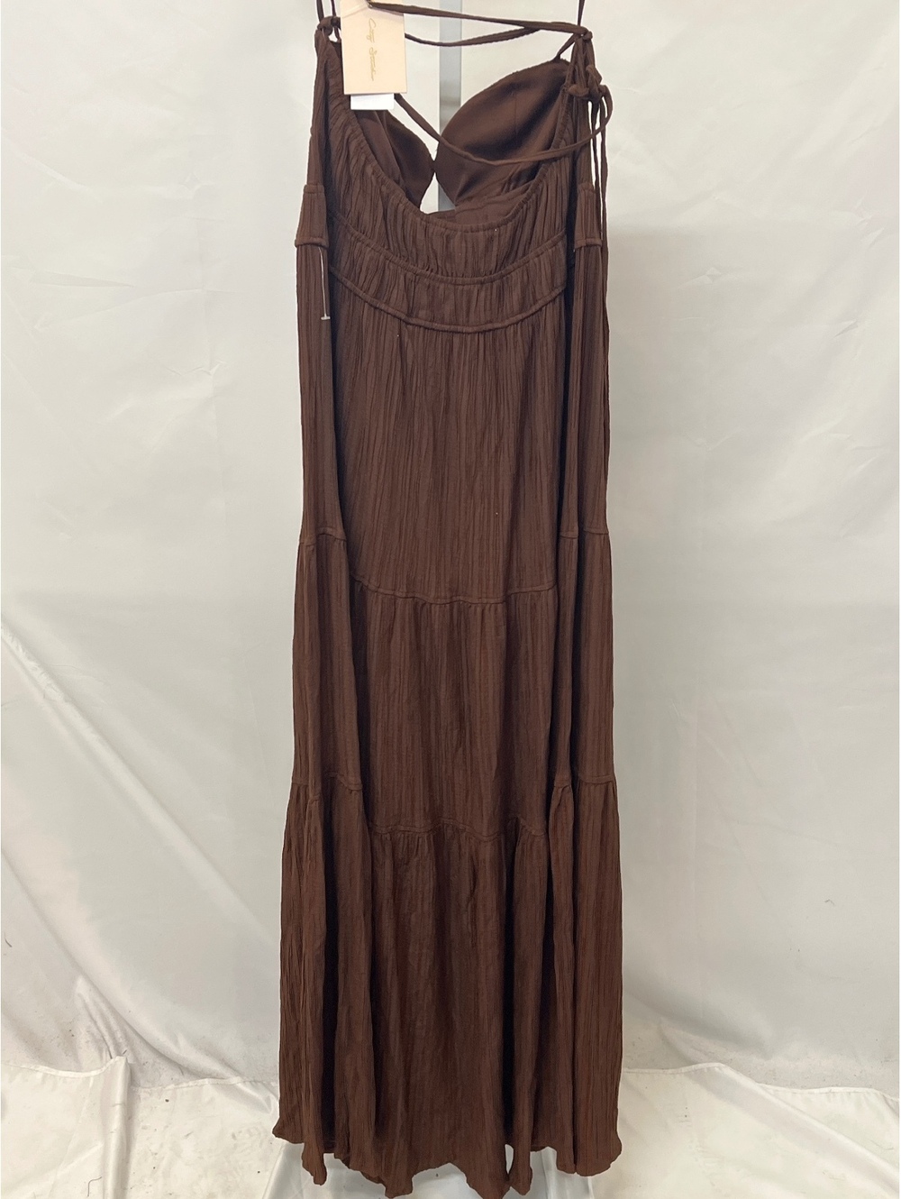 City Studios Juniors' Textured Keyhole Strappy Maxi Dress - Picture 7 of 8